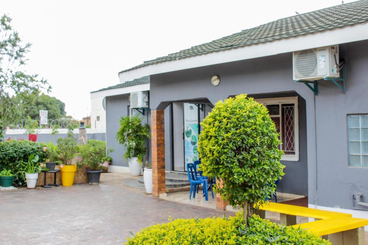 Motseleng Guest House Palapye Eksteriør billede